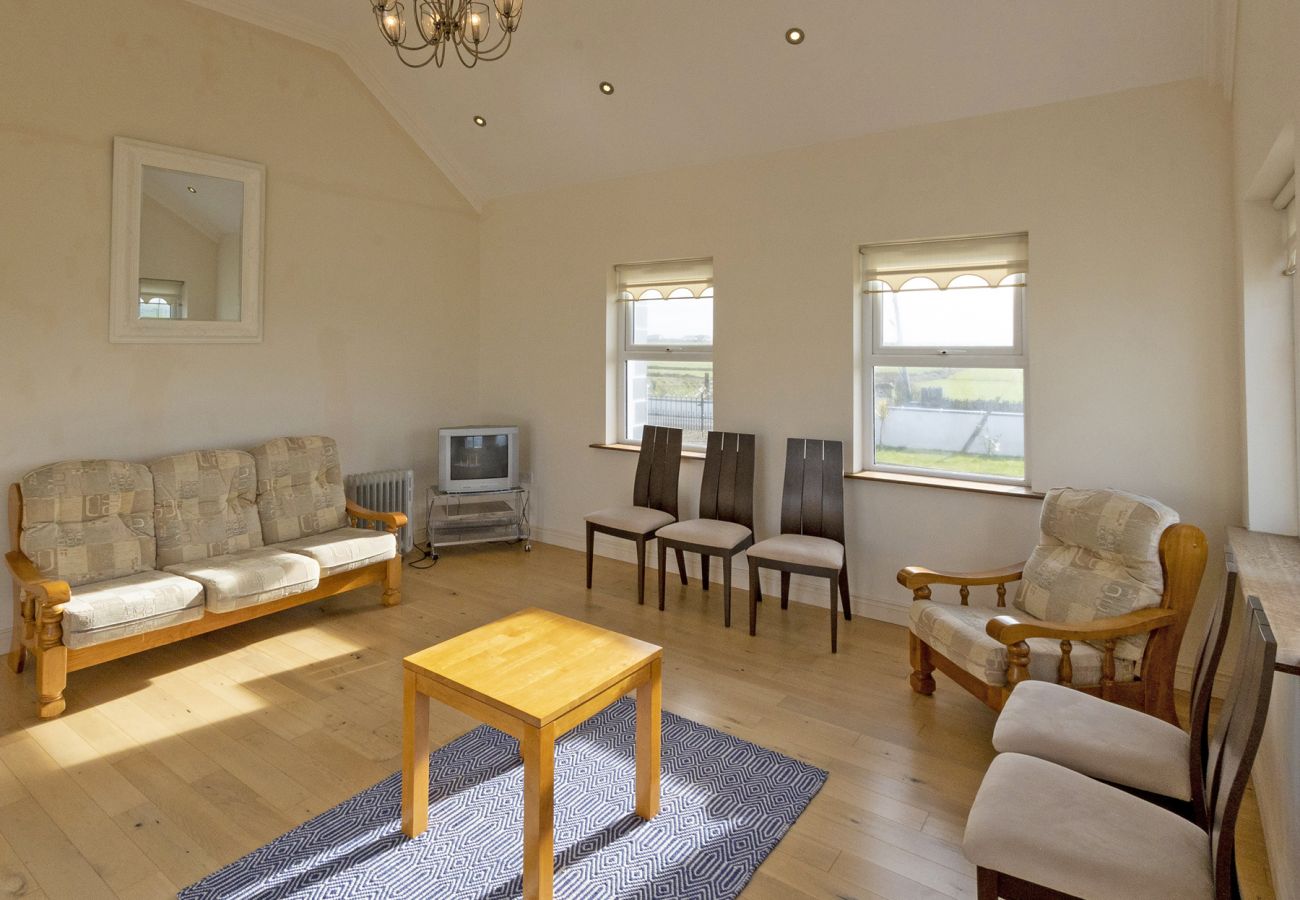 Matthews Cottage Doonbeg, Coastal Holiday Accommodation near Doonbeg, County Clare