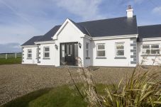 Matthews Cottage Doonbeg, Coastal Holiday Accommodation near Doonbeg, County Clare House in Doonbeg - Matthews Cottage Doonbeg
