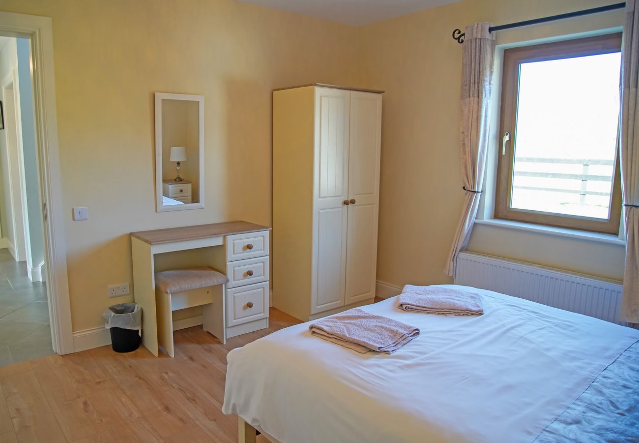 Malachys Rest, Coastal Holiday Accommodation Available in Dingle, County Kerry