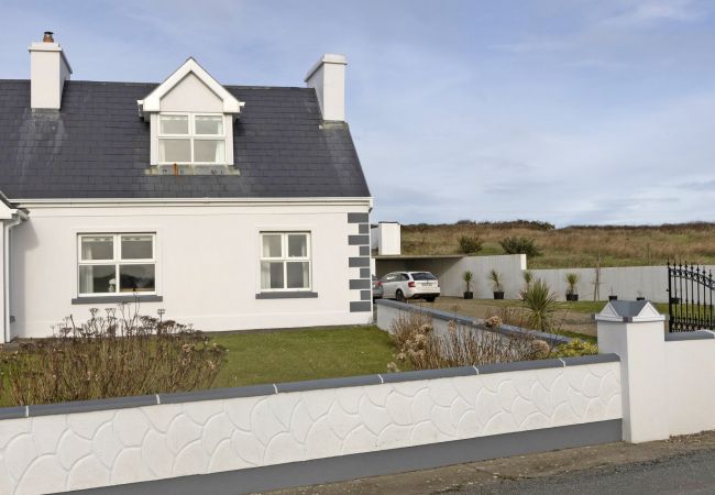 House in Doonbeg - Matthews Traditional Holiday Cottage 