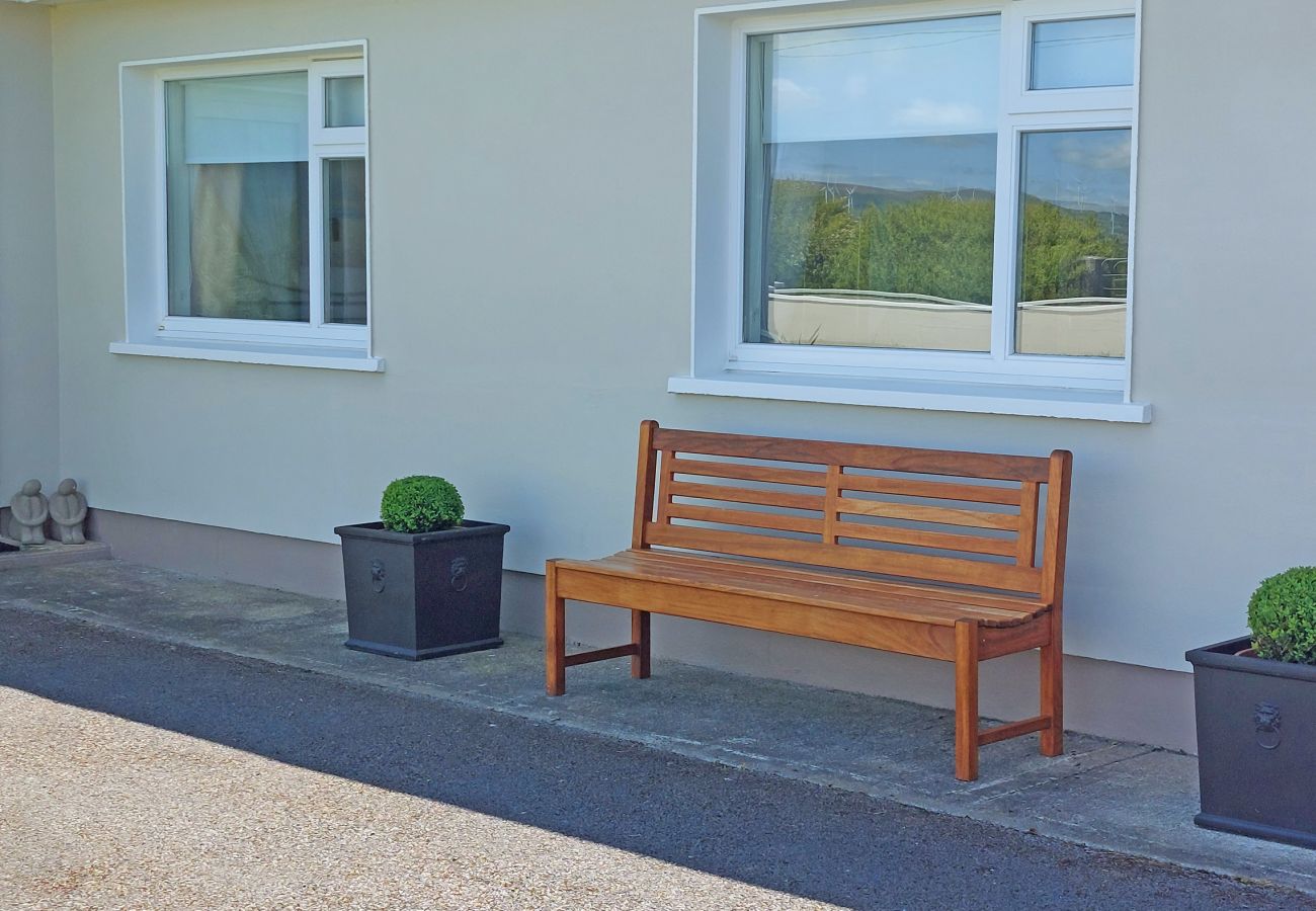 Southland Holiday Home, Seaside Holiday Accommodation Available near Milltown Malbay, County Clare