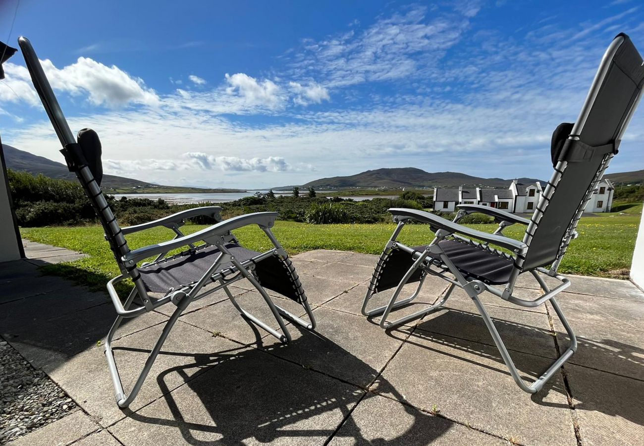 Charming Achill Sound Holiday Village No.11, Achill Island, County Mayo