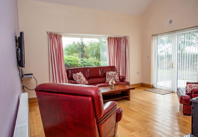 Church Island View Holiday Home, Lake View Holiday Accommodation Available near Waterville, County Kerry