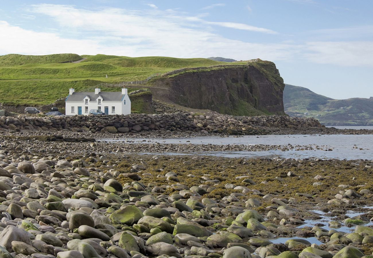 Church Island View Holiday Home, Lake View Holiday Accommodation Available near Waterville, County Kerry