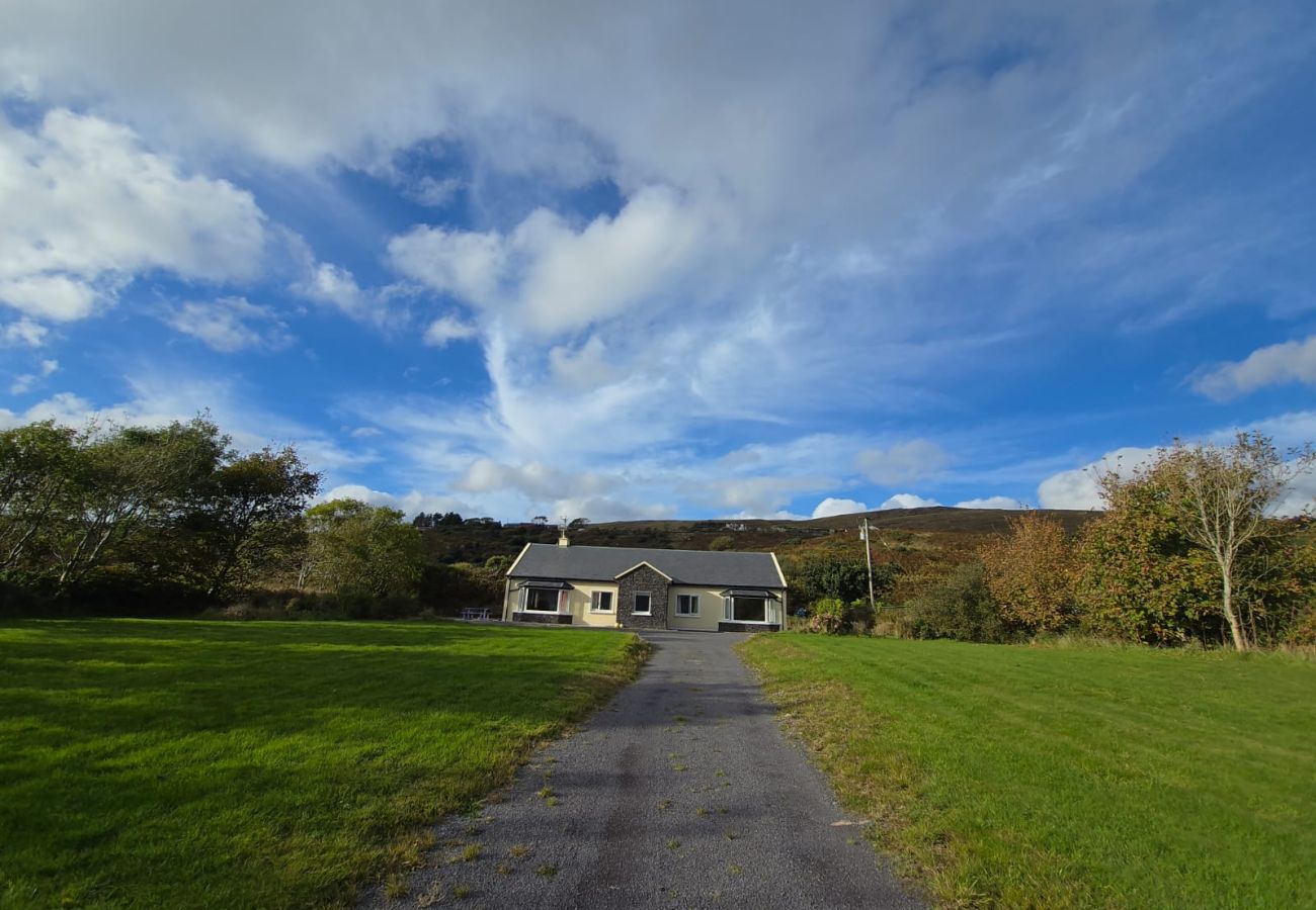 House in Waterville - Church Island View Holiday Home