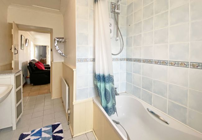 House in Clifden - Coral Strand Beach Cottage House in Clifden - Coral Strand Beach Cottage