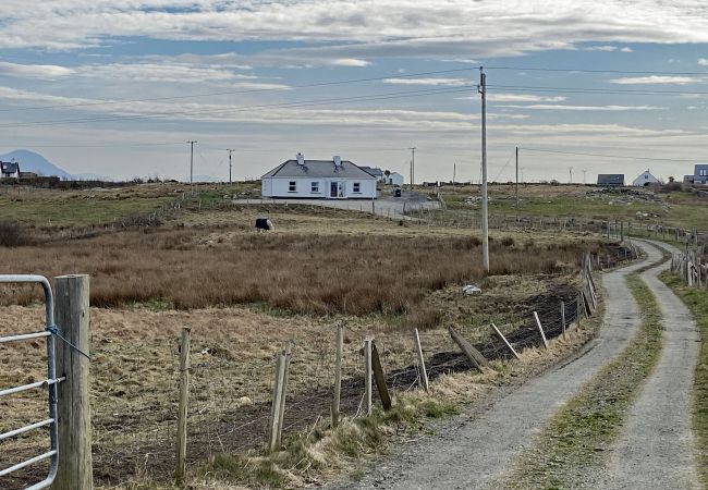 House in Clifden - Coral Strand Beach Cottage House in Clifden - Coral Strand Beach Cottage