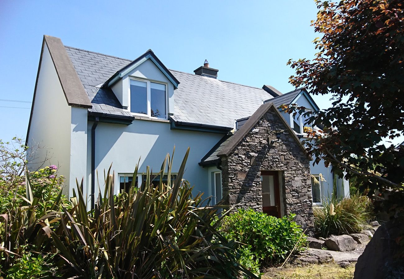 Waterville Holiday Homes No 10, Coastal Accommodation Available in Waterville, County Kerry