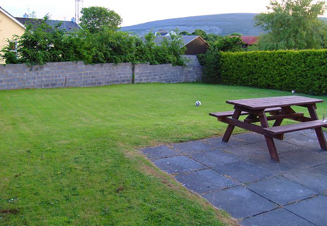 Burren Seaside Lodge, Coastal Holiday Accommodation Available in Ballyvaughan, County Clare