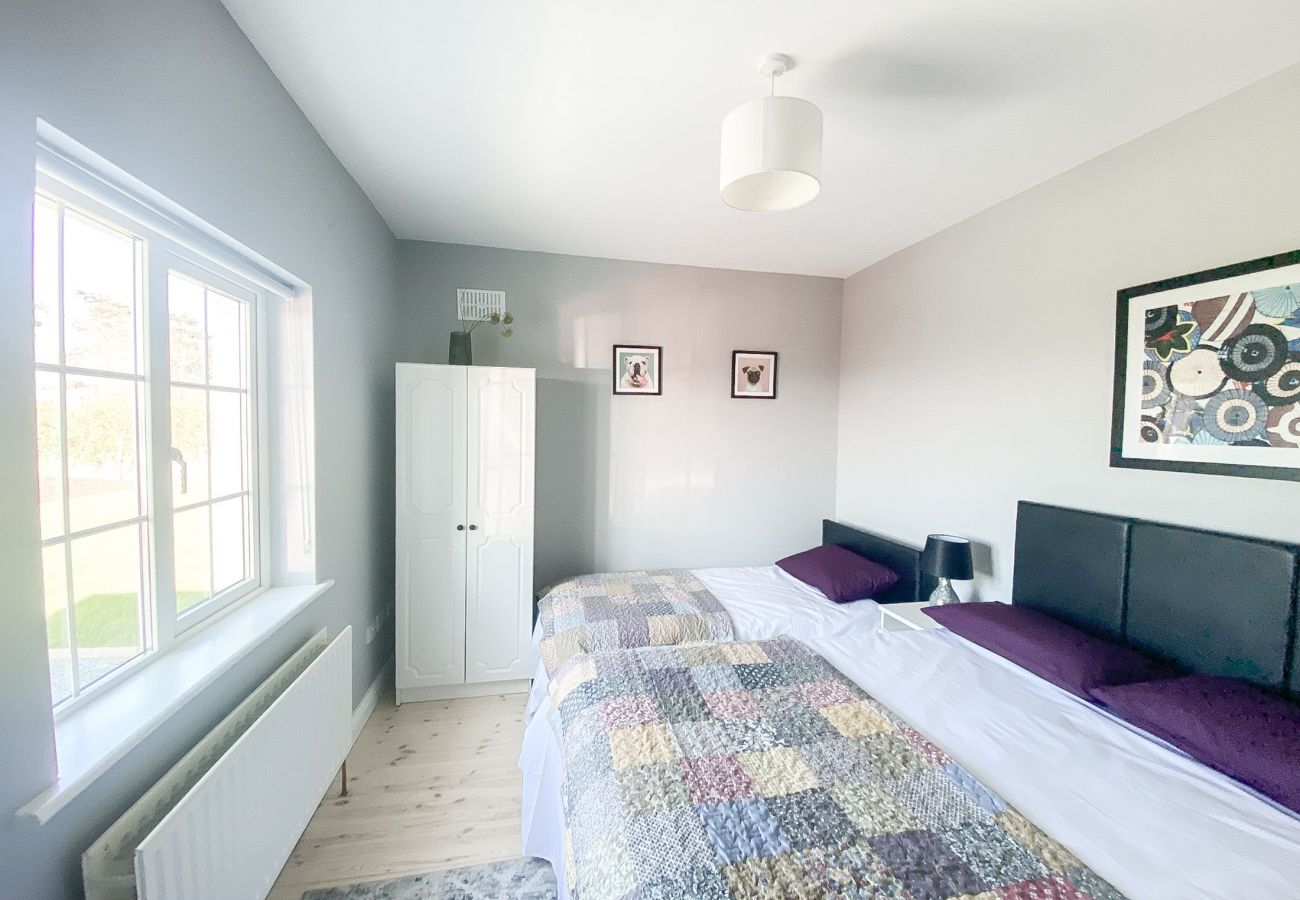 Hilltop Haven Kilmore, Coastal Holiday Accommodation Available in Kilmore, County Wexford