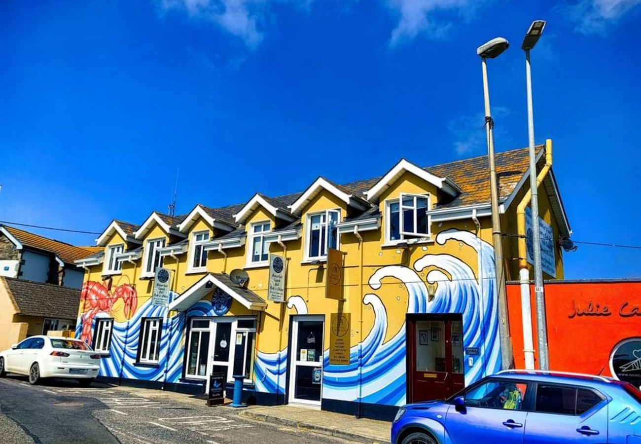 Hilltop Haven Kilmore, Coastal Holiday Accommodation Available in Kilmore, County Wexford