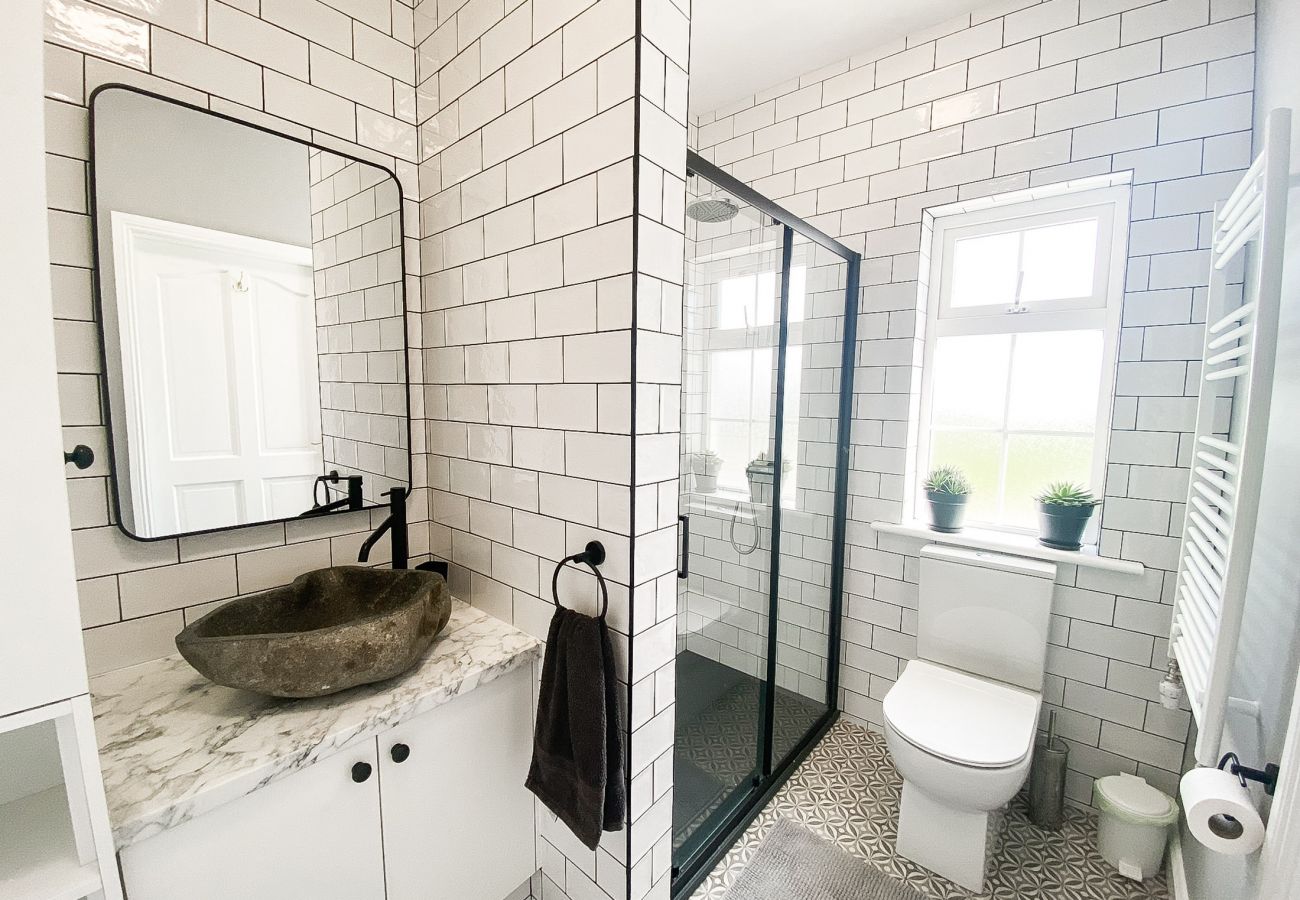 Hilltop Haven Kilmore, Coastal Holiday Accommodation Available in Kilmore, County Wexford