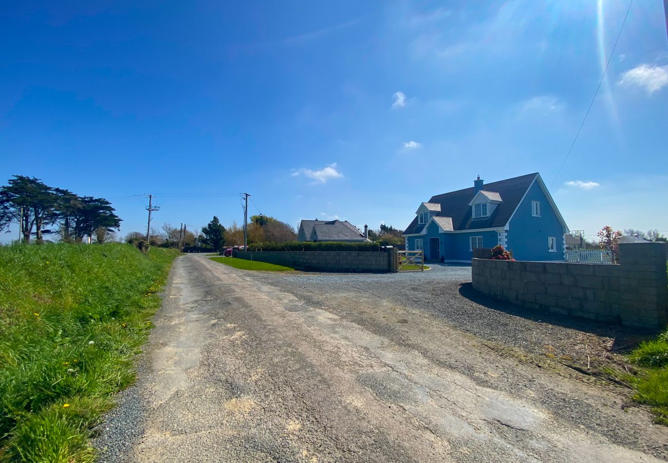 Hilltop Haven Kilmore, Coastal Holiday Accommodation Available in Kilmore, County Wexford