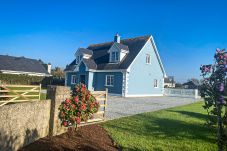Hilltop Haven Kilmore, Coastal Holiday Accommodation Available in Kilmore, County Wexford Hilltop Haven Kilmore, Coastal Holiday Accommodation Available in Kilmore, County Wexford