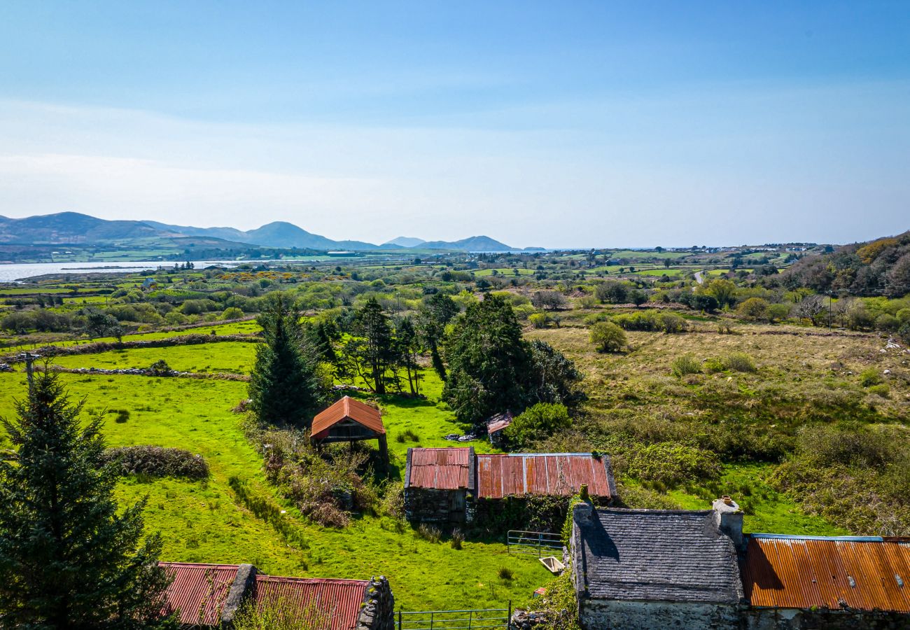 Lakeview Waterville Holiday Home, Waterville, Co. Kerry | Coastal Self-Catering Holiday Accommodation Available in Waterville, County KerrySonas Water