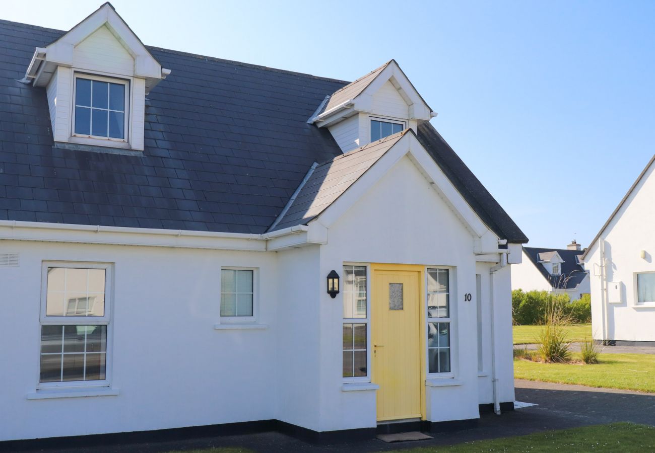 Ballybunion Holiday Cottage No. 10 | Coastal Self-Catering Holiday Accommodation Available in Ballybunion, County Kerry