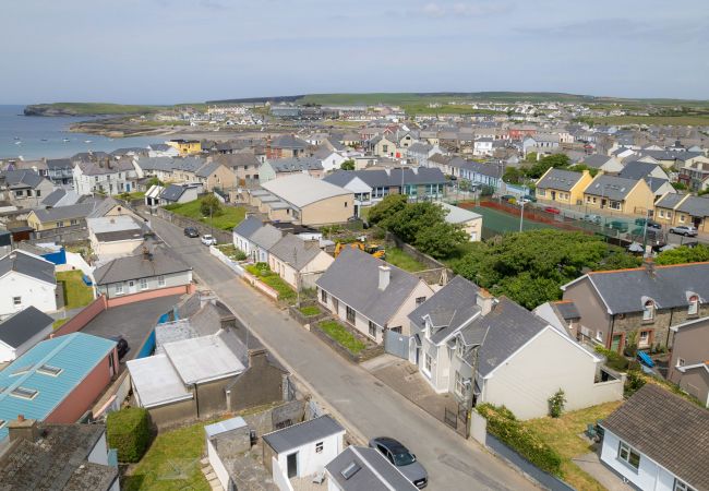 Kilkee Townhouse| Coastal Self-Catering Holiday Accommodation Available in Kilkee, County Clare