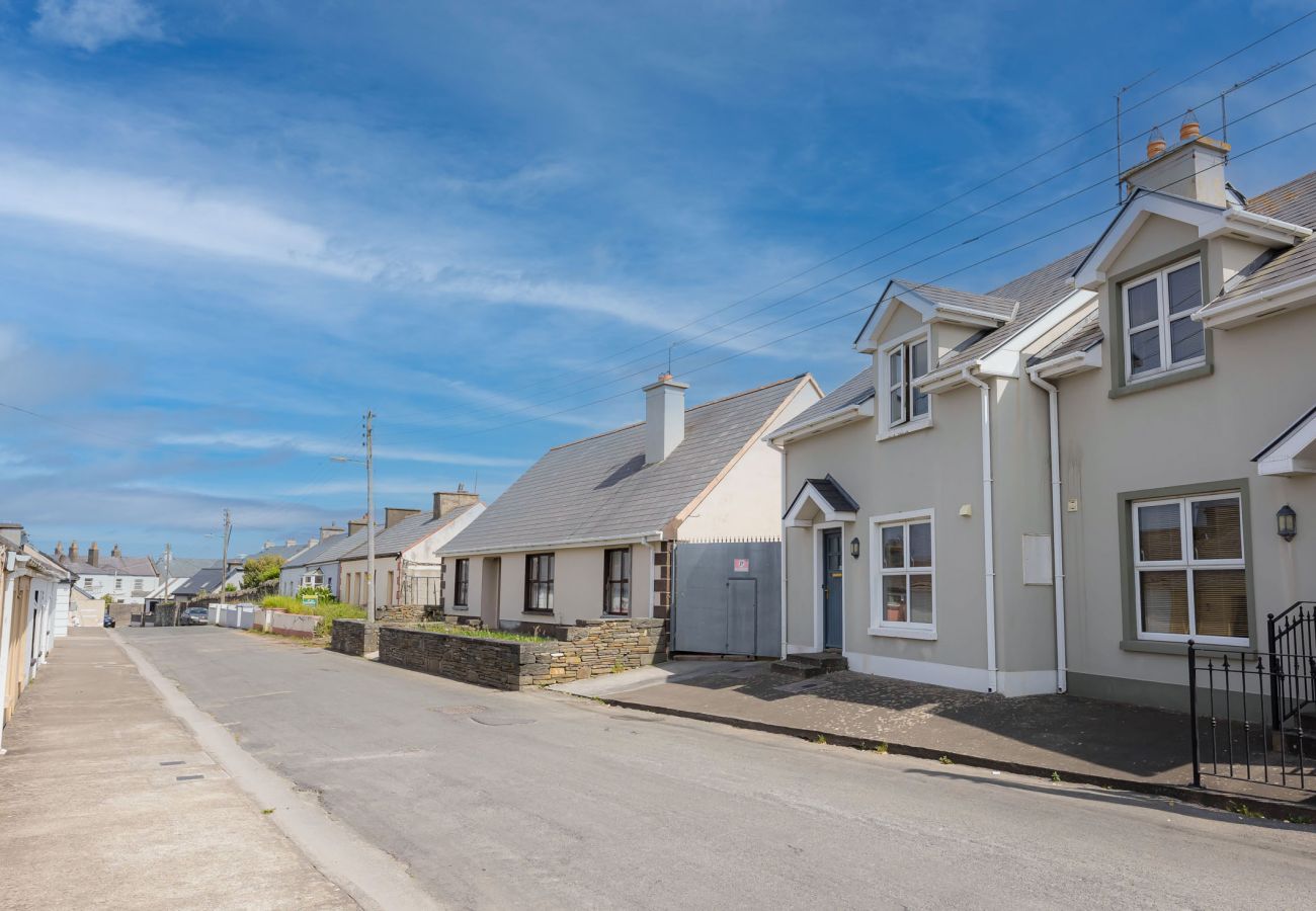 Kilkee Townhouse| Coastal Self-Catering Holiday Accommodation Available in Kilkee, County Clare