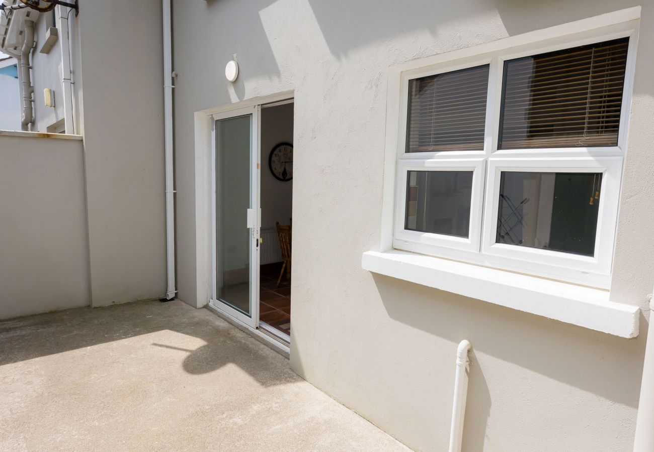 Kilkee Townhouse| Coastal Self-Catering Holiday Accommodation Available in Kilkee, County Clare