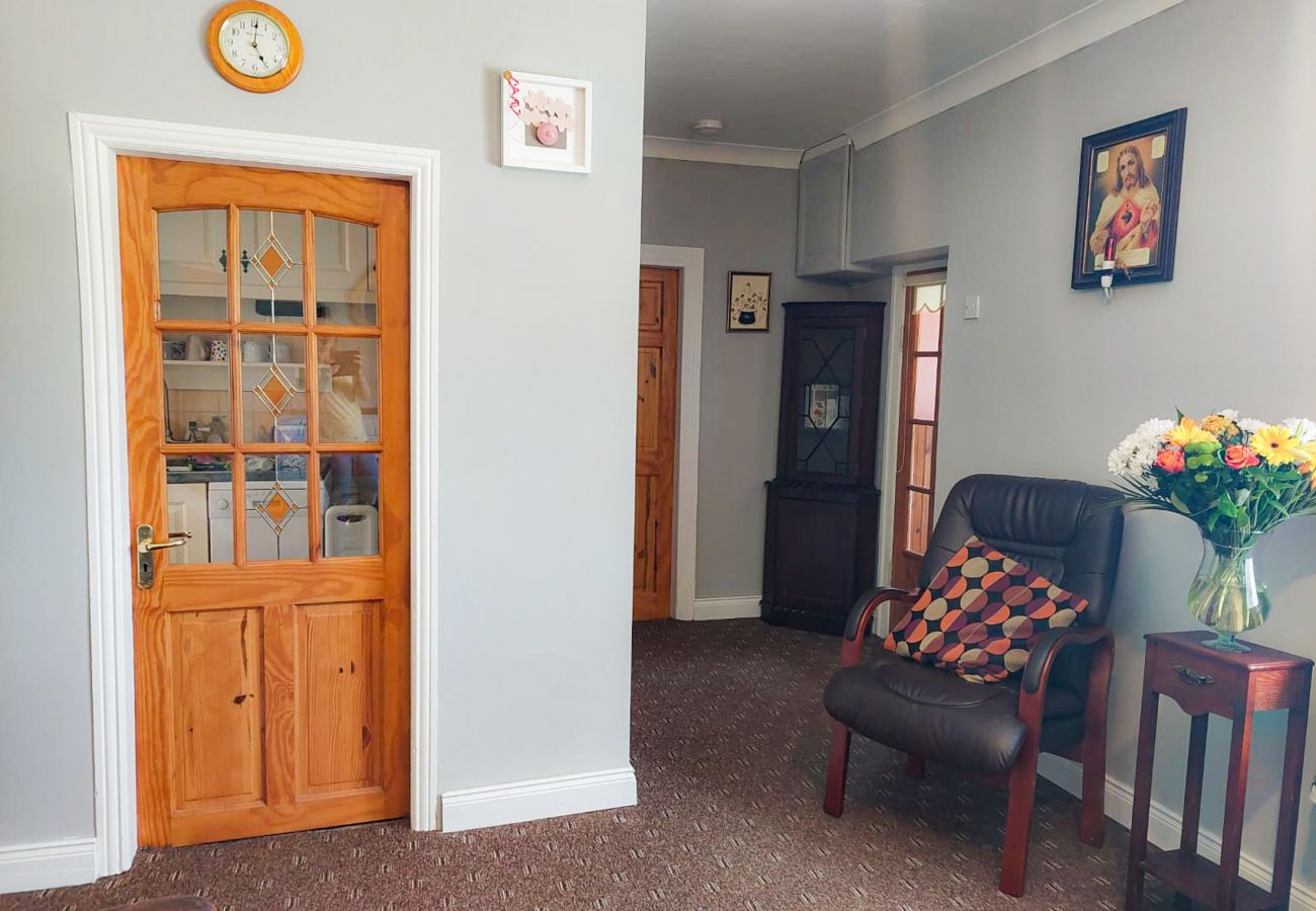 Farm View Cottage Castlerea, Castlerea, Co. Roscommon | Rural & quiet Self-Catering Holiday Accommodation Available in Castlerea, County Roscommon