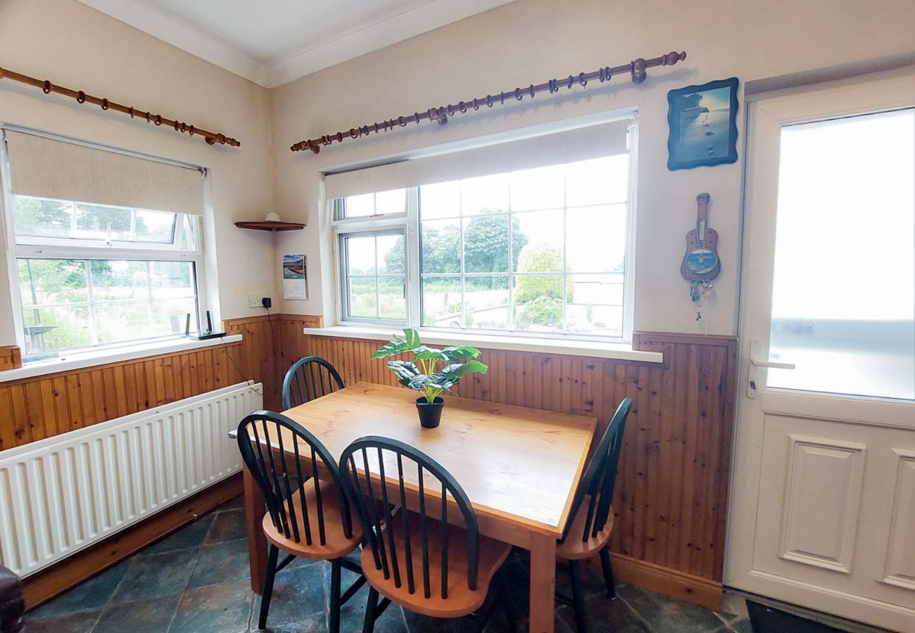 Farm View Cottage Castlerea, Castlerea, Co. Roscommon | Rural & quiet Self-Catering Holiday Accommodation Available in Castlerea, County Roscommon