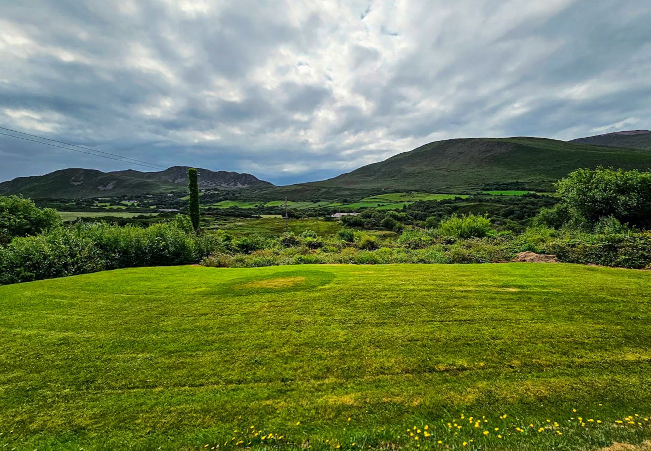 Lark Rise Holiday Home Glenbeigh, Coastal Holiday Accommodation Available in Glenbeigh, County Kerry