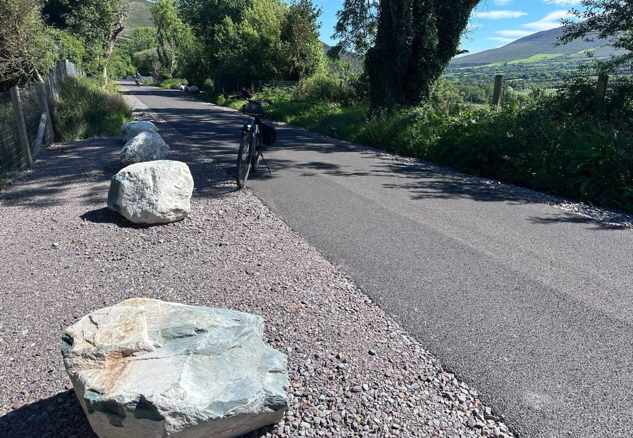 Lark Rise Holiday Home Glenbeigh. Beautiful countryside in Kerry. 