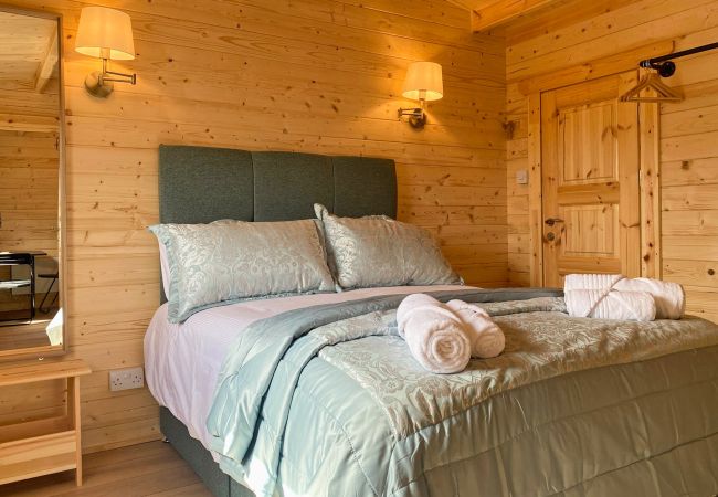 Cabin in Clifden - Clifden Lake View Holiday Cabin Cabin in Clifden - Clifden Lake View Holiday Cabin