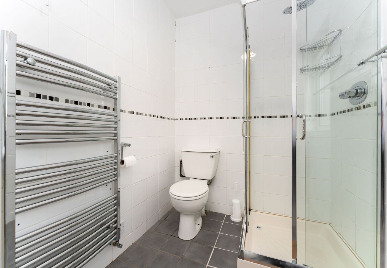 Bathroom in Clifden Countryside Holiday Home