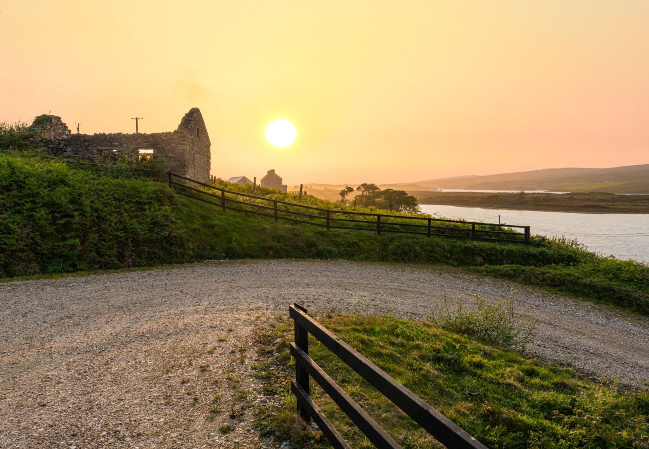 Clifden Seaside Holiday Home, Clifden, Co. Galway | Coastal Self-Catering Holiday Accommodation Available in Clifden, Connemara, County Galway | Read 