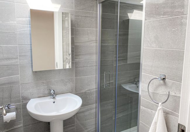 House in Clifden - Clifden Town Large Holiday Home House in Clifden - Clifden Town Large Holiday Home