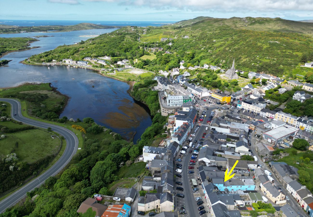 Clifden Town Large Holiday Home, Clifden, Co. Galway | Coastal Self-Catering Holiday Accommodation Available in Clifden, Connemara, County Galway | Re