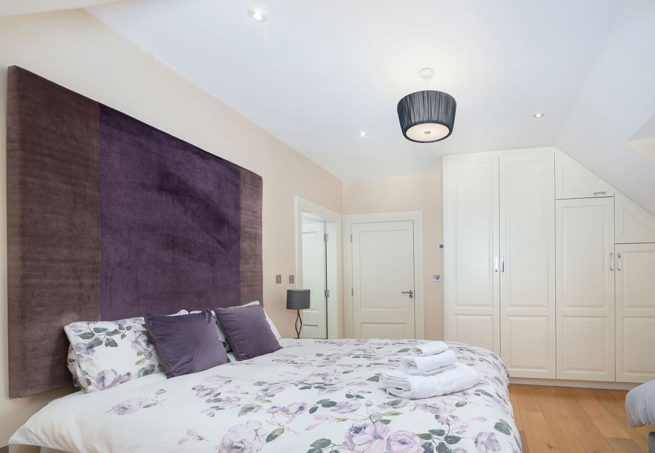 Bedroom Oughterard Luxury Holiday Home Galway Ireland