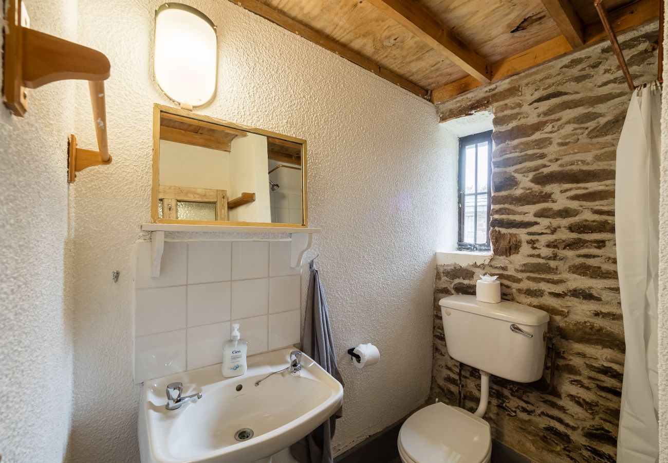 Bathroom Vanity unit Ventry Farm Rainbow Cottage 