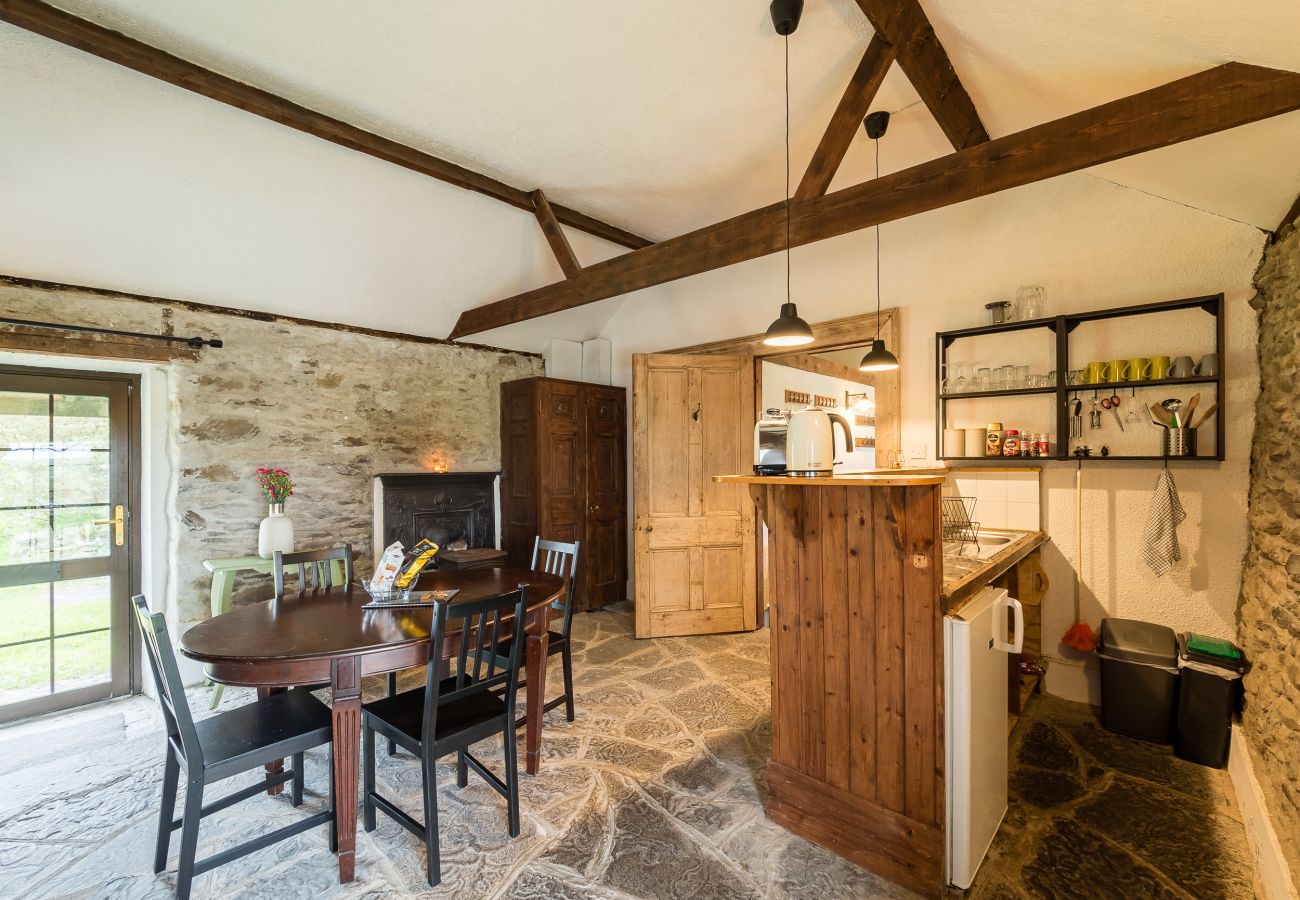 Dining table for 4 and Kitchenette Area Ventry Farm Rainbow Cottages 