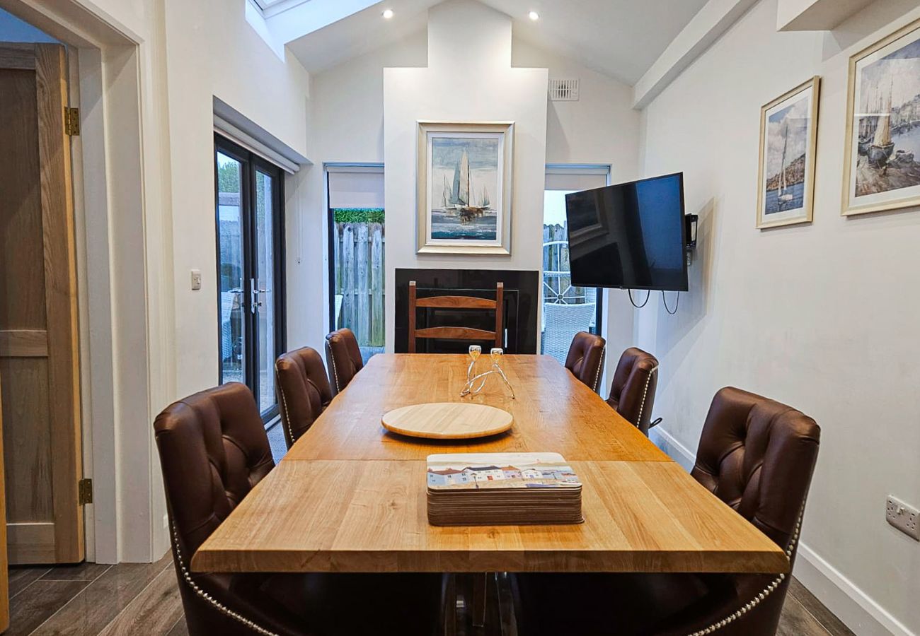 Dining Room Bayview No.39 Dunmore East County Waterford Ireland