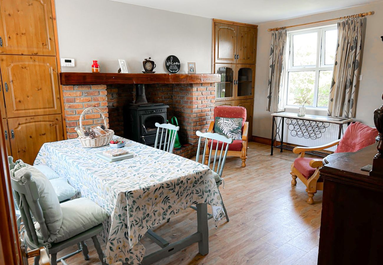 Dining Room Farranfore Farmhouse Co. Kerry - Farmhouse available Co. Kerry Ireland