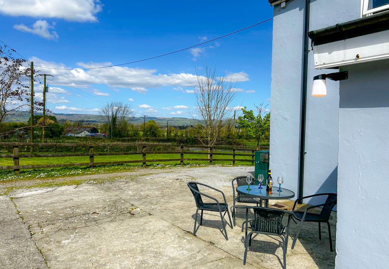 Garden Lisheenbawn Farranfore Farmhouse Co. Kerry - Farmhouse available Co. Kerry Ireland