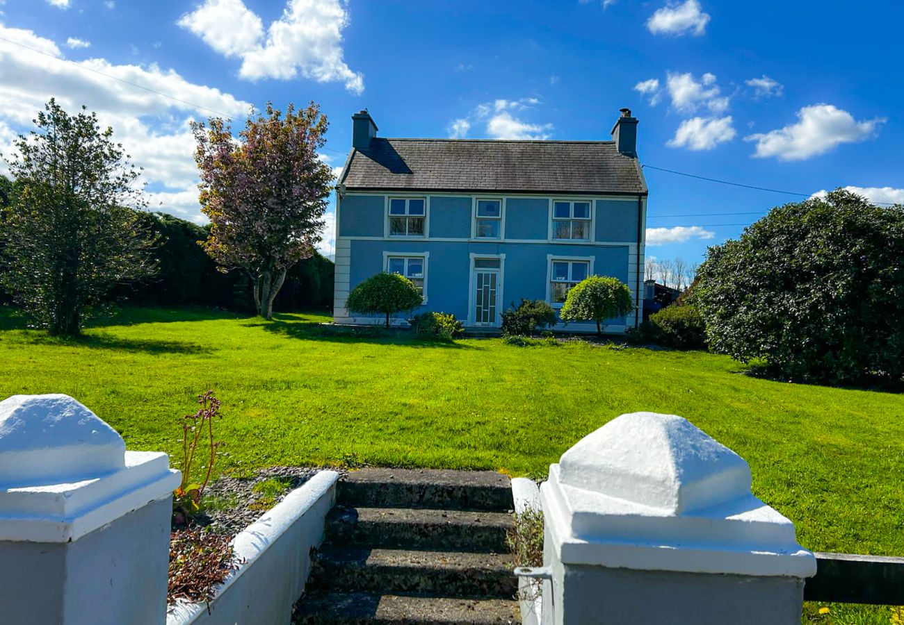 Lisheenbawn Farranfore Farmhouse Co. Kerry - Farmhouse available Co. Kerry Ireland