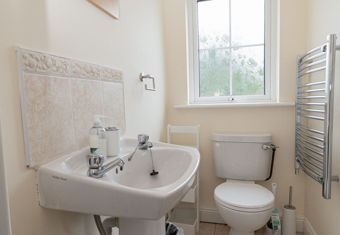 Bathroom Brittas Bay Holiday Park No.18- Sandy Beach Seaside Retreat-Self Catering Seaside Holiday Home Brittas Bay County Wicklow