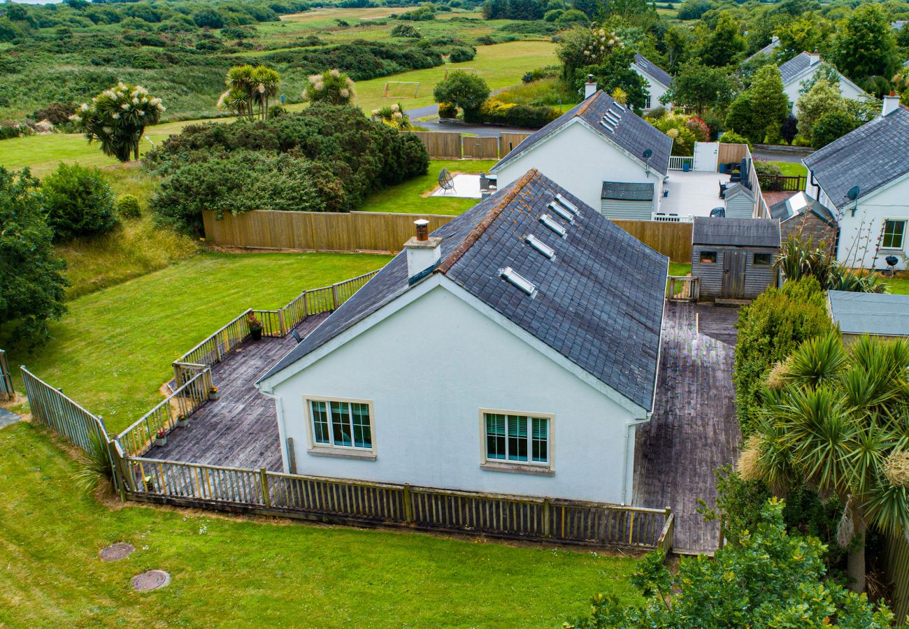 Exterior Brittas Bay Holiday Park No.18- Sandy Beach Seaside Retreat-Self Catering Seaside Holiday Home Brittas Bay County Wicklow