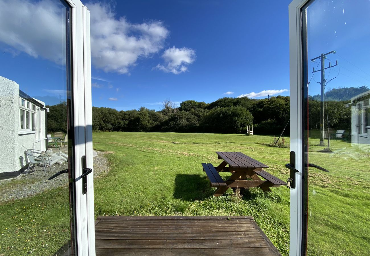 Clifden Glen Holiday Village No 58. Clifden Co Galway. Holiday Home. Fantastic views to large green area.