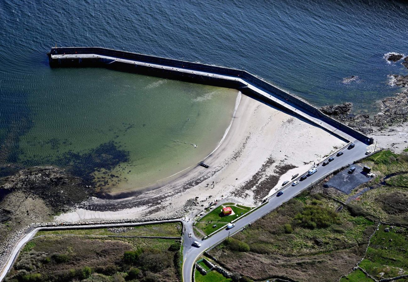 Clifden Glen Holiday Village NO 58. Aerial view of Clifden Harbour. 