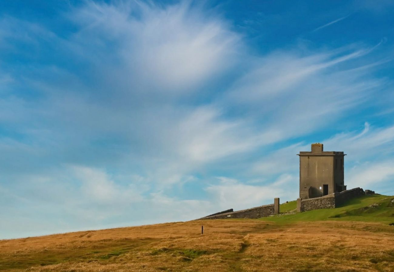 Valentia Islands signal tower. Honeybee cottage Valentia. 