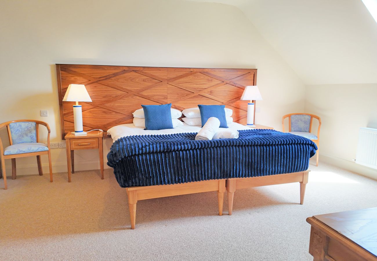 Derrynane Oceancove Holiday Homes Co Kerry. Family holiday accommodation. Double room bright contemporary furnishing, velux windows. 