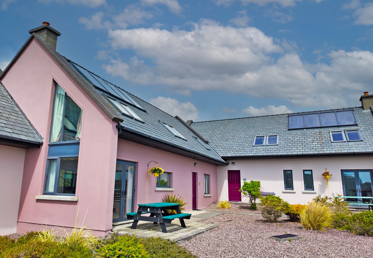 Derrynane Oceancove Holiday Homes Co Kerry. Family holiday accommodation, outside seating and dining with sea views. 