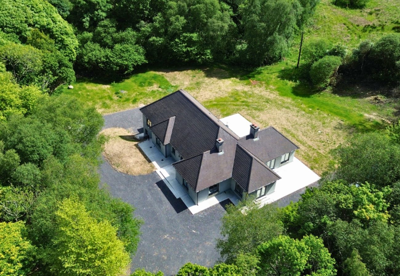 Lough Conn Haven Holiday Home. Large detached home on rural landscape. 