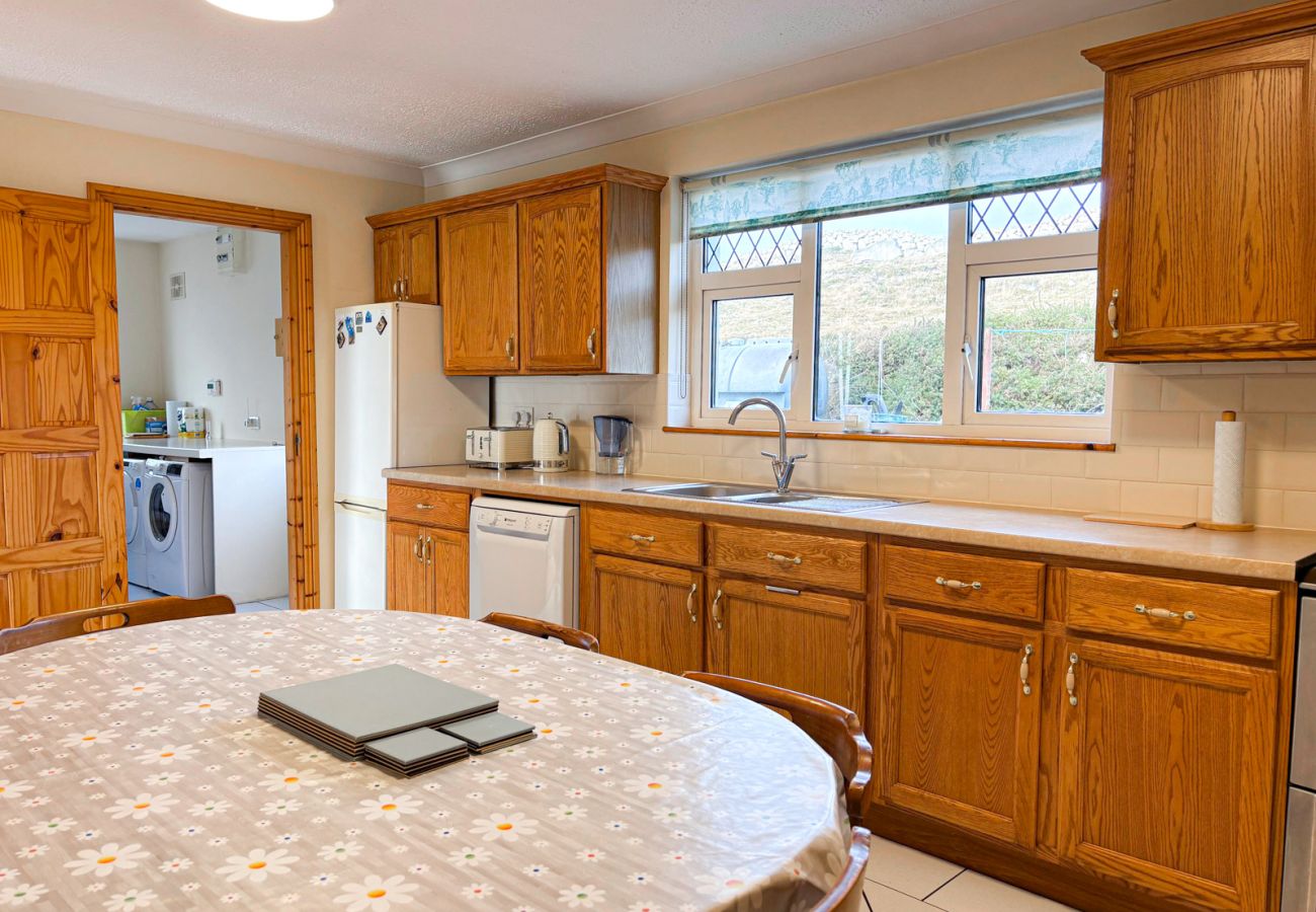 Kilkieran Holiday Home Connemara. Pine Kitchen and Utility, bright cosy. 