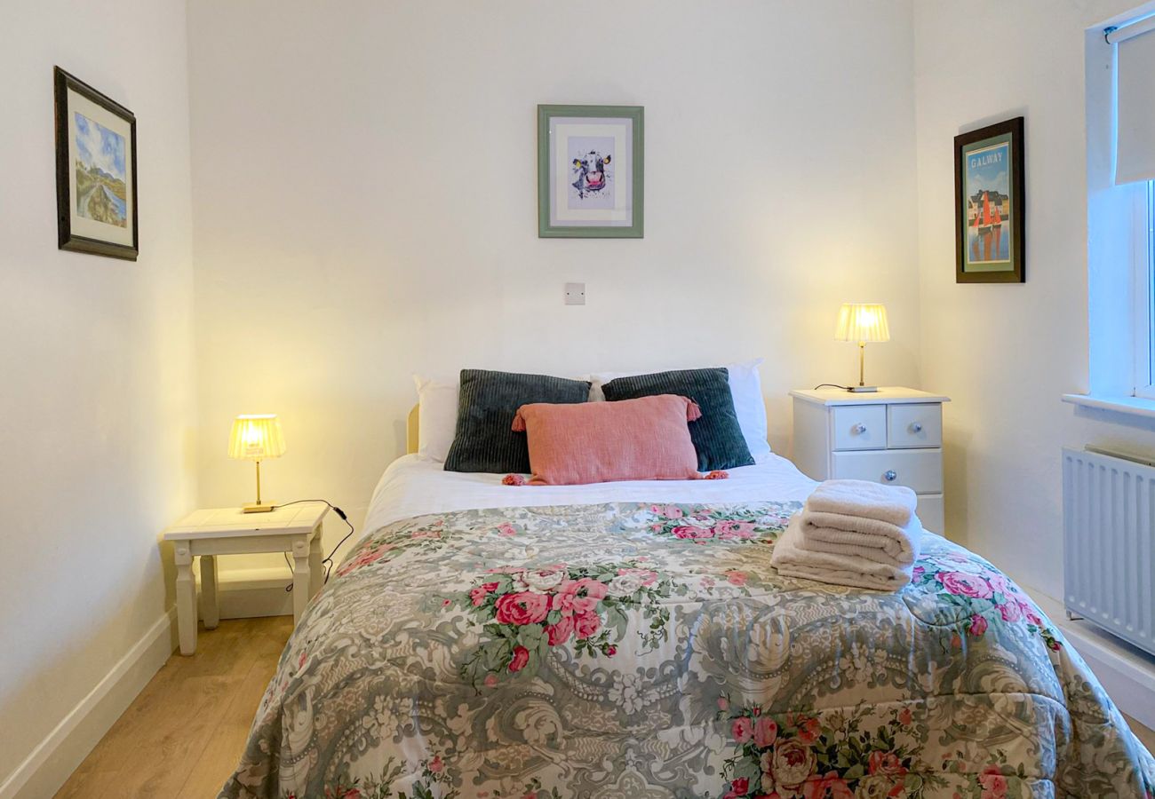 Renvyle Holiday Home Connemara.  Double room, bright clean stunning views. 