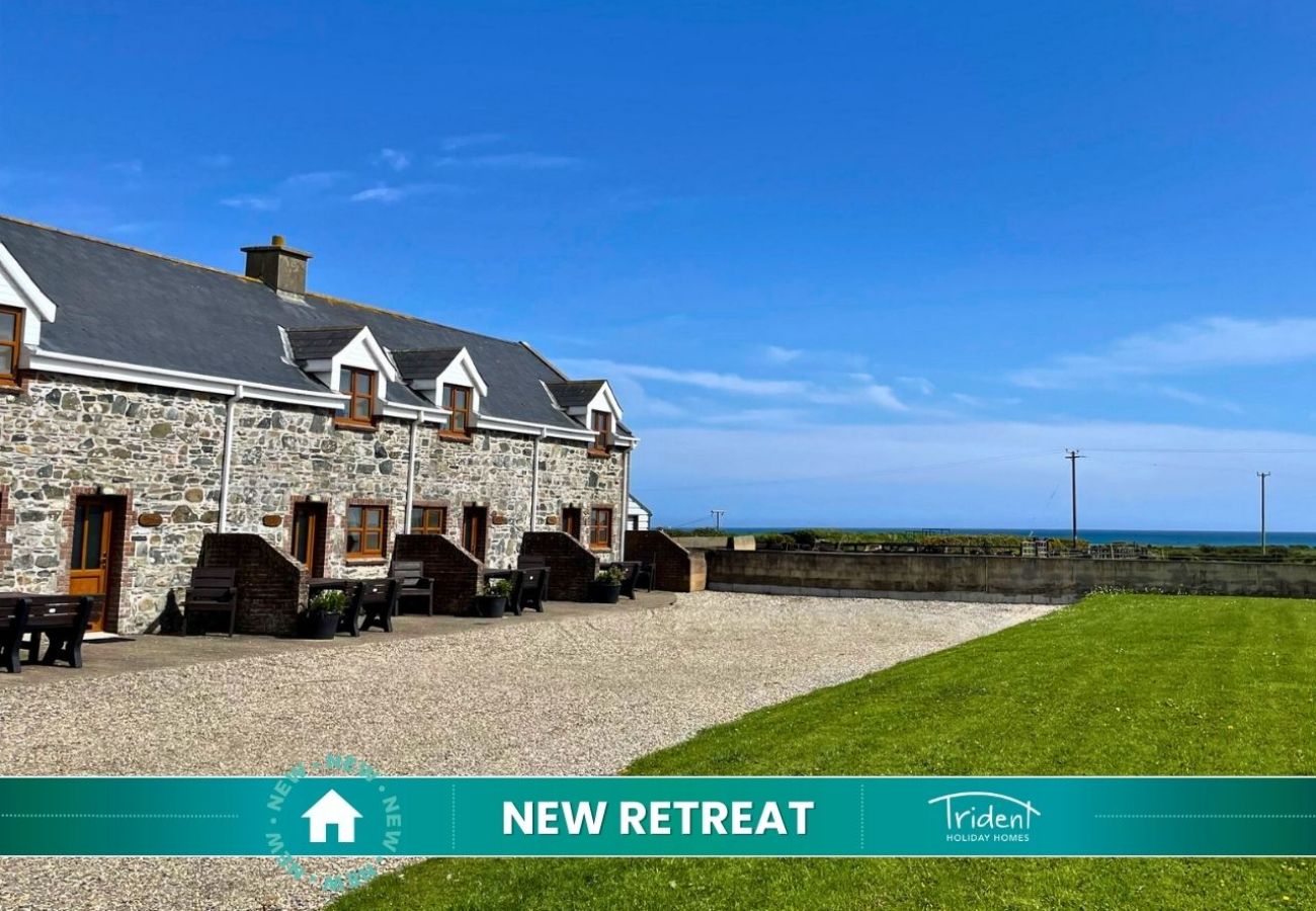 Tuskar Holiday Cottage Kilmore Quay, Wexford. Stone cottage, sea views. 
